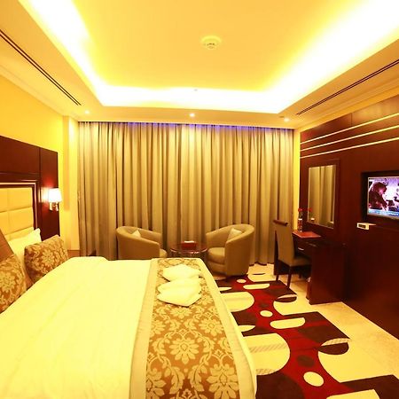דובאי Telal Hotel Apartments מראה חיצוני תמונה
