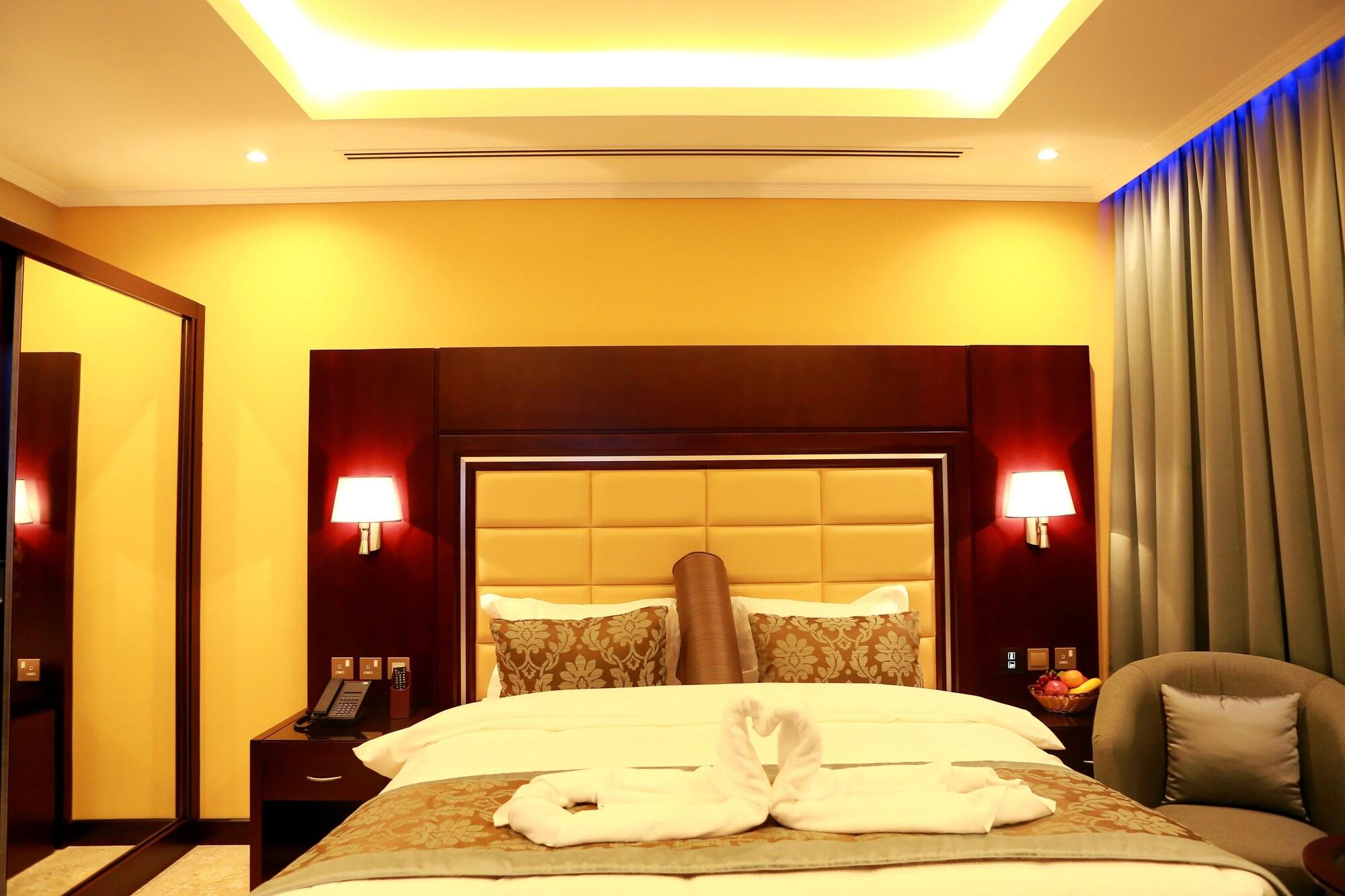 דובאי Telal Hotel Apartments מראה חיצוני תמונה