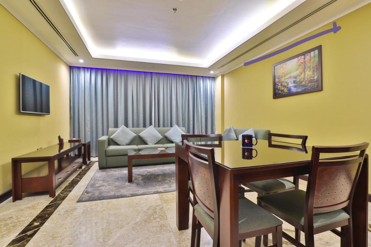 דובאי Telal Hotel Apartments מראה חיצוני תמונה